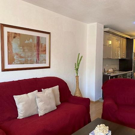 Zogu Apartments - City Center Pristina Esterno foto