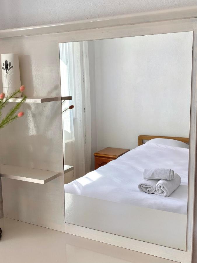 Zogu Apartments - City Center Pristina Esterno foto