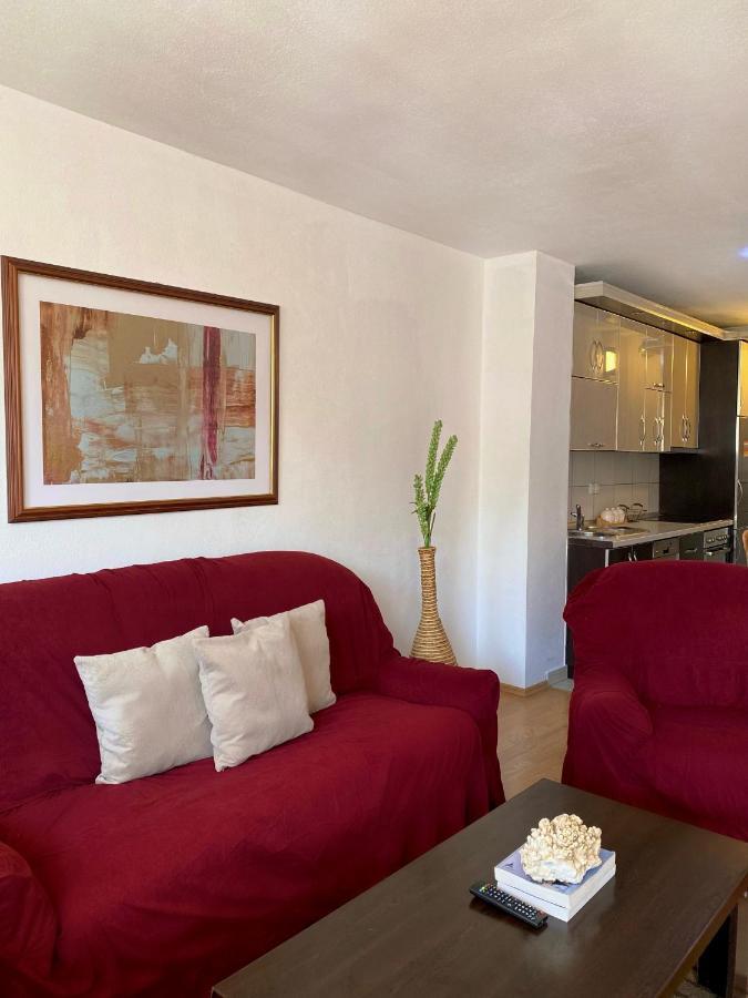 Zogu Apartments - City Center Pristina Esterno foto